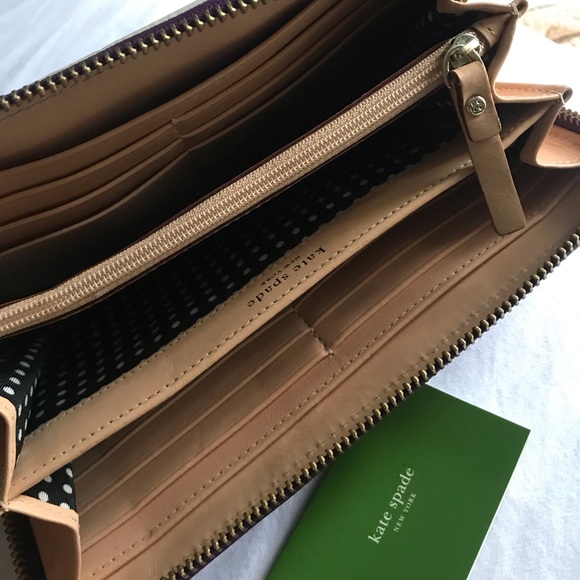 Kate Spade Wallet - Picture 5 of 5